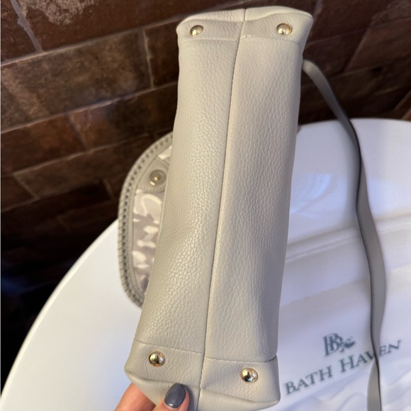 NWT Aimee Kestenberg crossbody/Shoulder bag - Picture 12 of 13